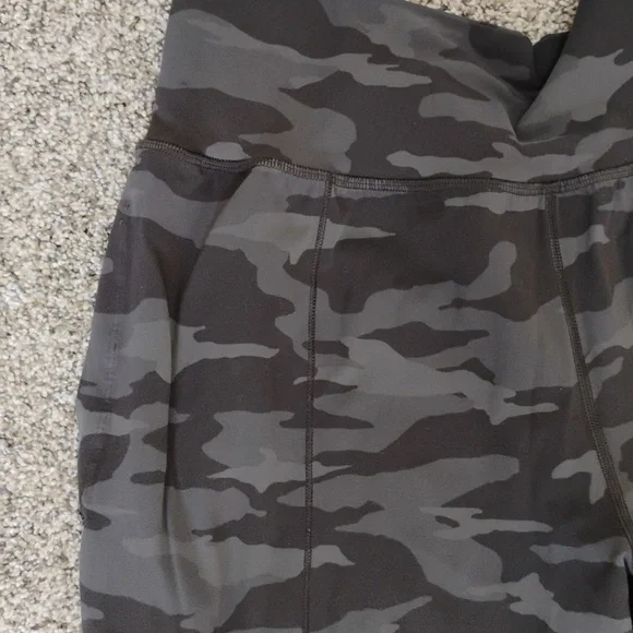 Athleta Salutation Camo Jogger - Picture 3 of 6